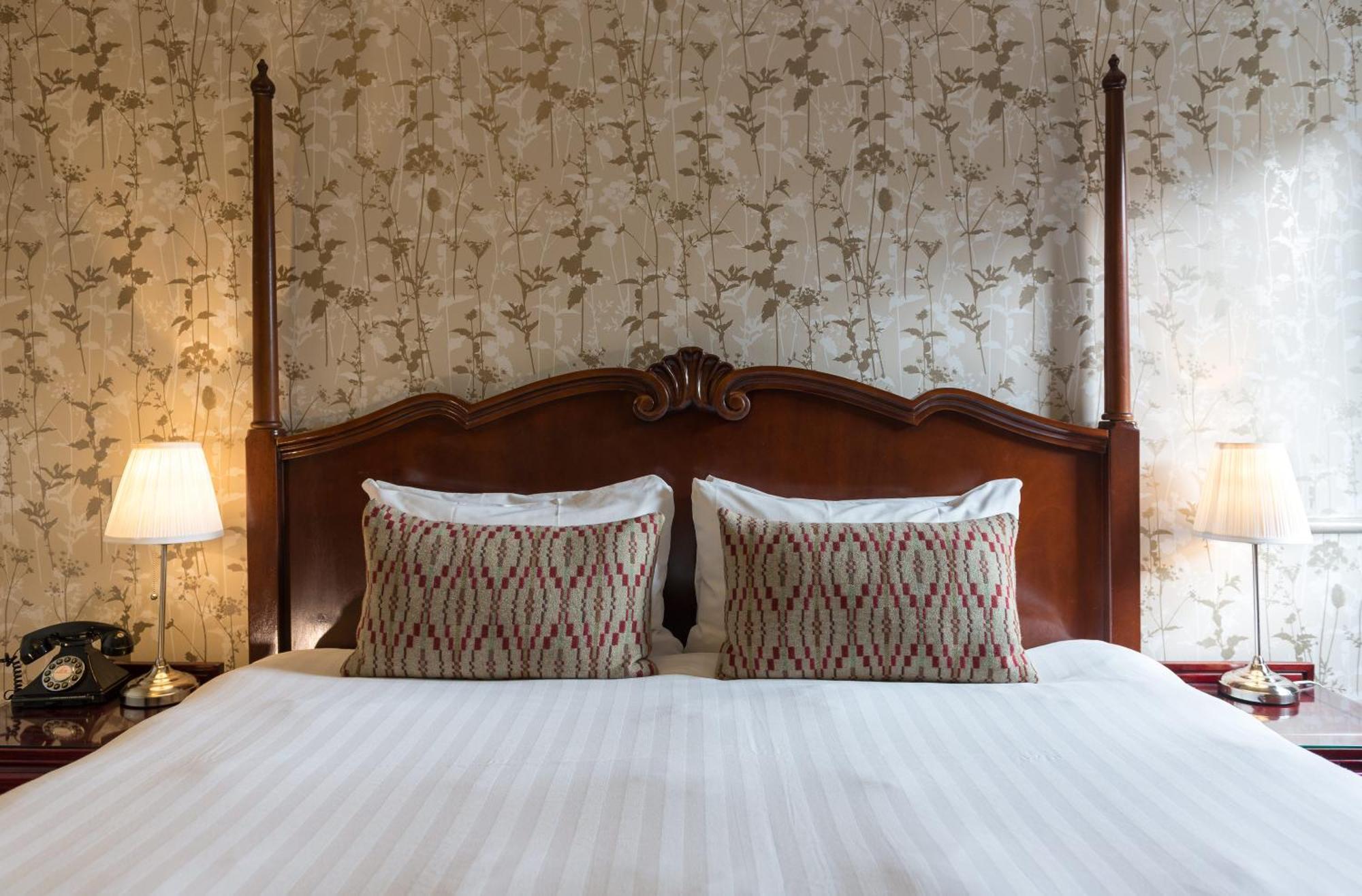 The Crown Manor House Hotel Линдхорст Экстерьер фото